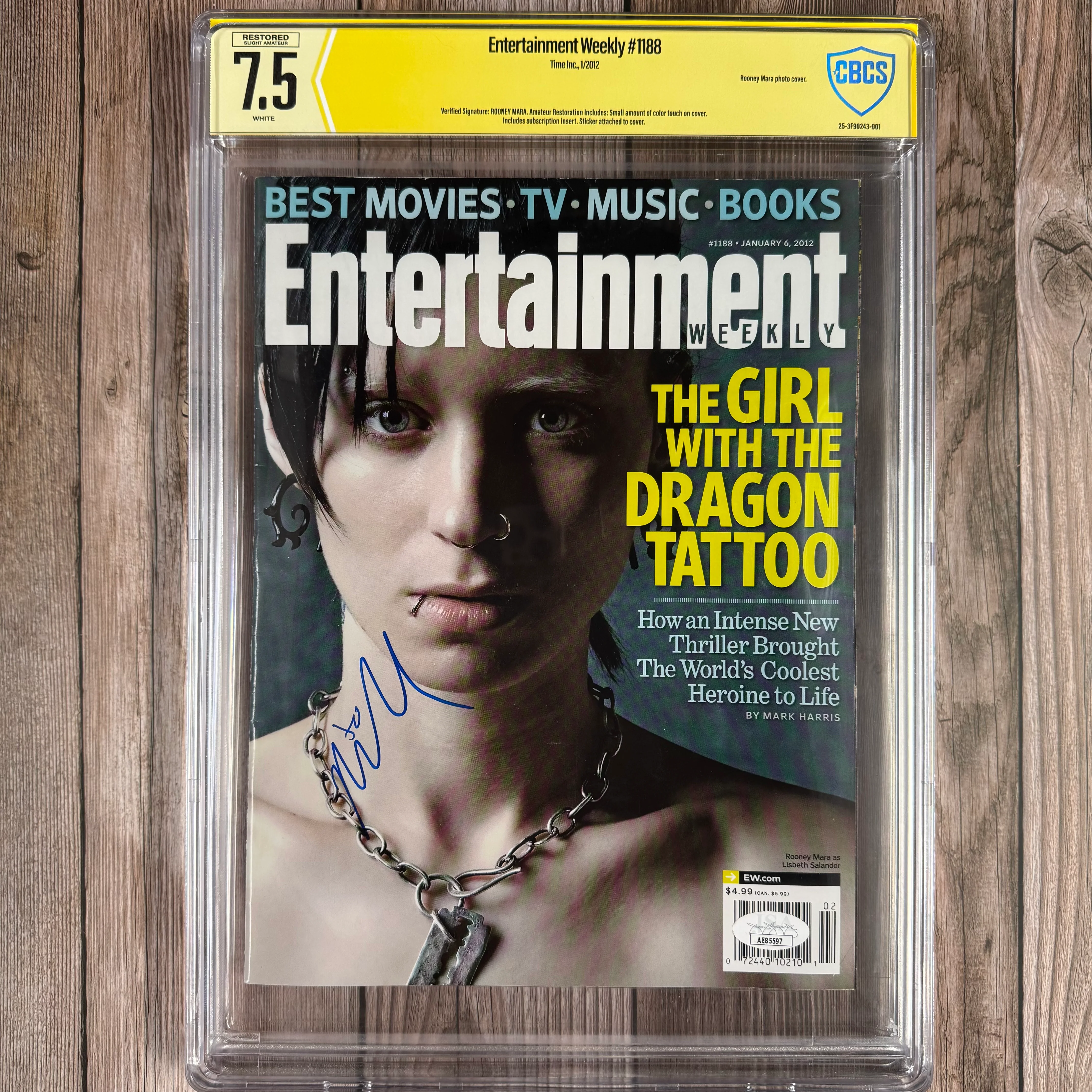 Entertainment Weekly #1188 CBCS 7.5 WP Restored Slight Amateur, Verified Signature of Rooney Mara, Rooney Mara Photo Cover (cert:-001)